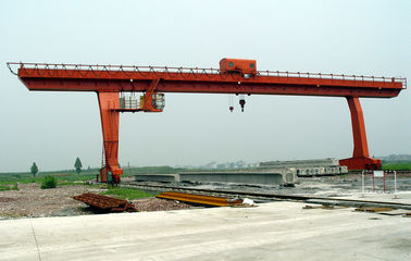 جعبه فولادی Yard L-Shaped Gantry Crane / 35t - 35m - 22m /